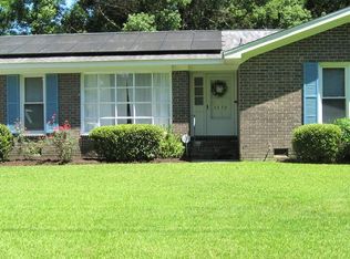 1370 W Lenevar Dr, Charleston, SC 29407