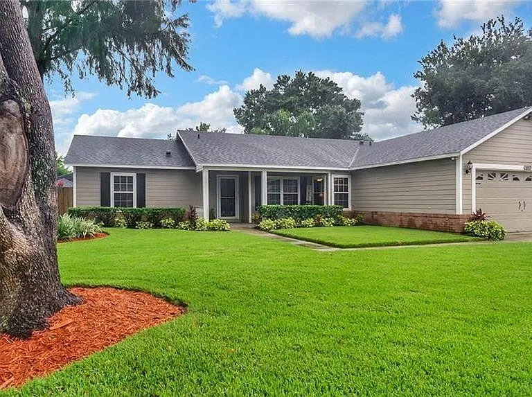 1017 Butler Creek Ct — Photo 18