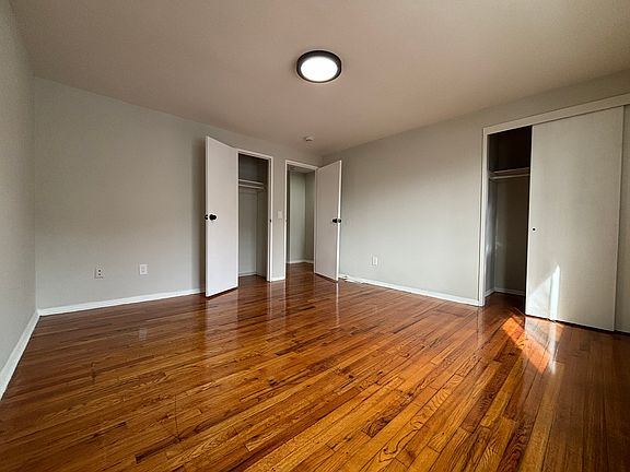 4th image of 80-4 Chamberlain St