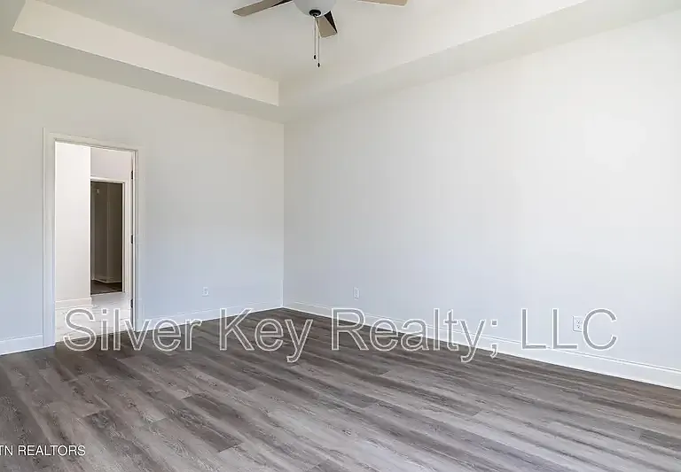 141 Park St — Photo 8