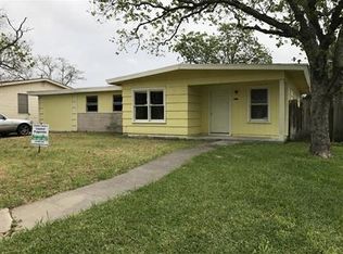 1506 Crosby St, Portland, TX 78374