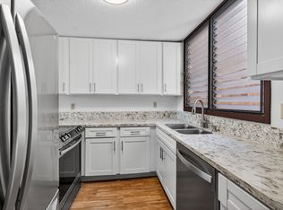 1015 Aoloa Pl, Kailua, HI 96734