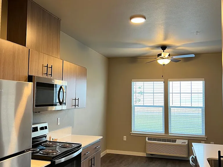 Eagle Pointe Apartments- Resort-Style Living in Albany — Photo 24