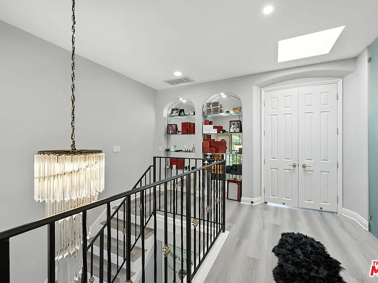 23971 De Ville Way — Photo 14