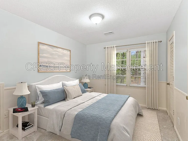 321 Shaftesbury Ln — Photo 15