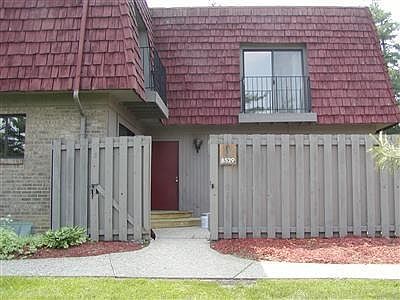 1st image of 8529 Island Pines Dr