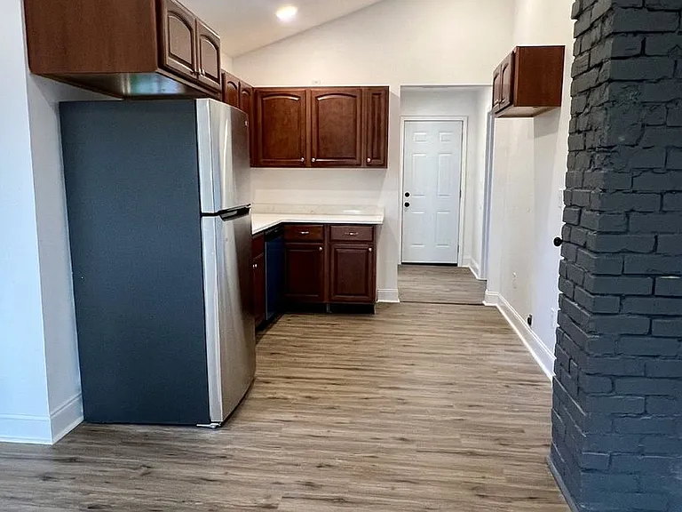 1500 Arlington Ave — Photo 8