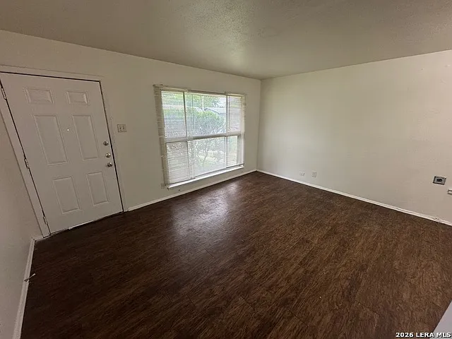 4115 Wild Oak Dr — Photo 5