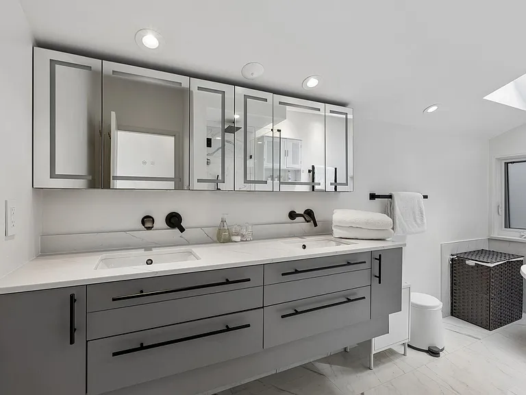 5620 Larson Pl — Photo 18