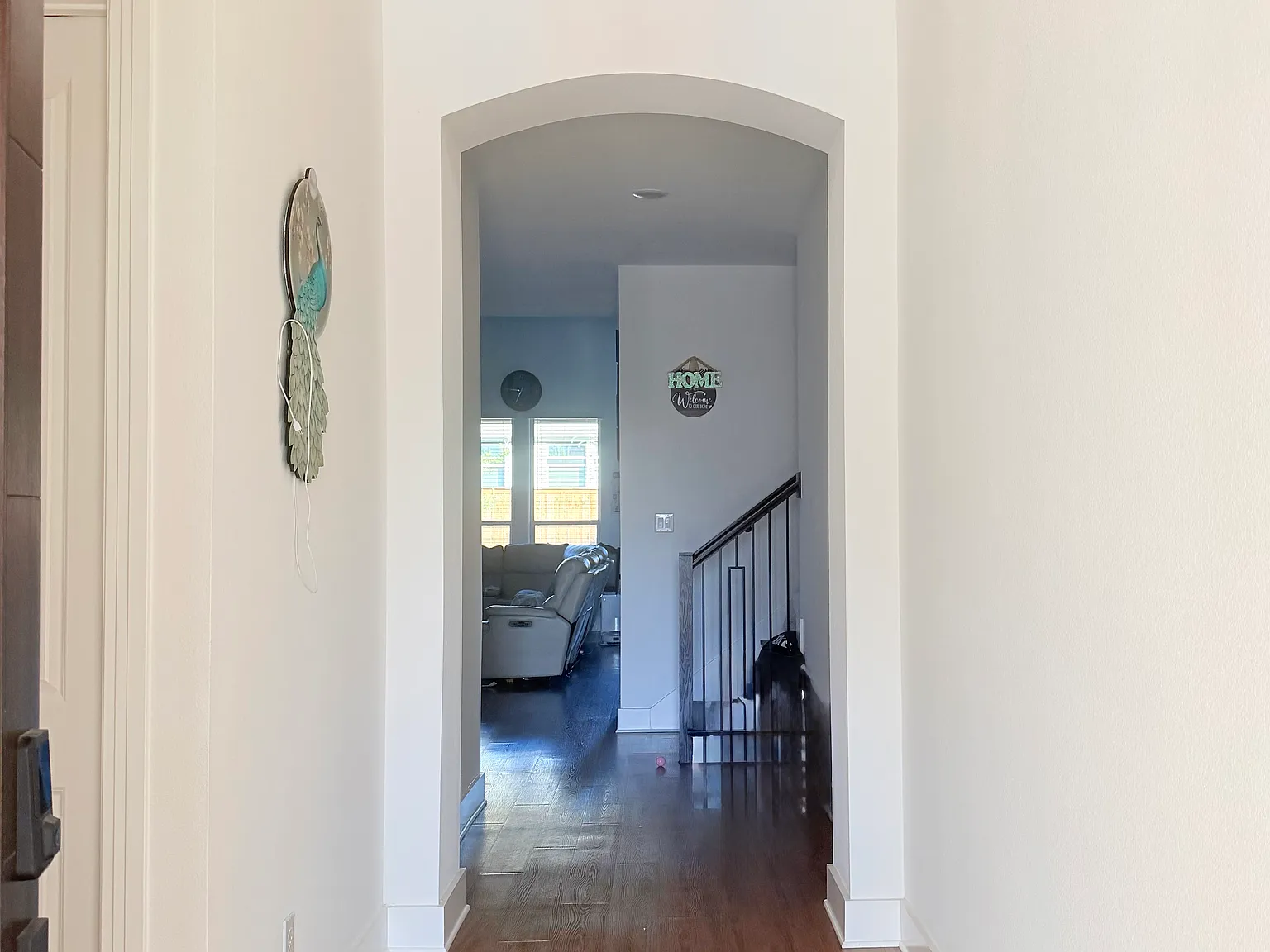 4 bed, 2980 sqft, $3,400 — Photo 2