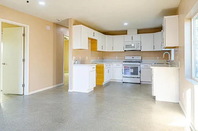 2 bed, 1000 sqft, $2,350 — Photo 1