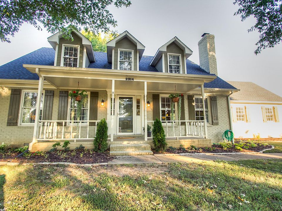 1st image of 2314 Ravenwood Dr