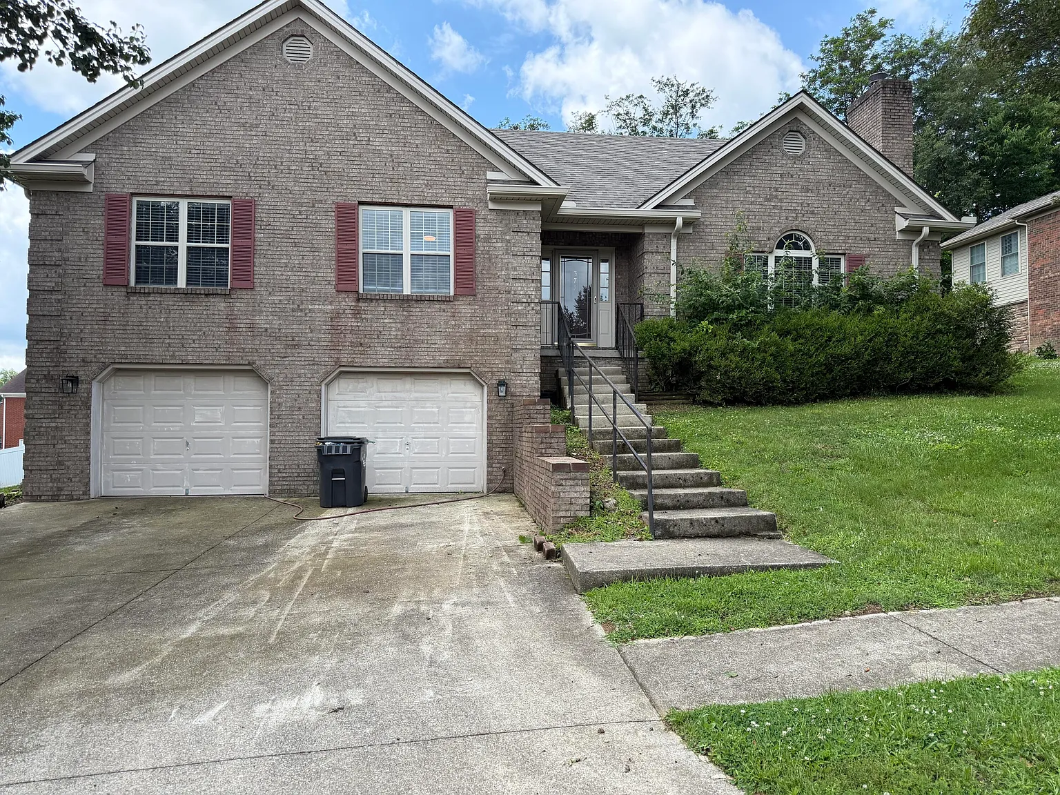 3 bed, 2.0 bath, 1614 sqft, $1,850 — Photo 1