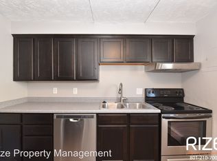 1752 W 400 N APT D, Salt Lake City, UT 84116
