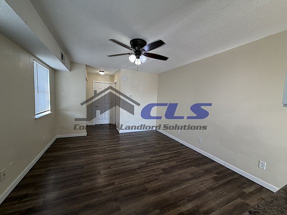 4th image of 820 Poplar St APT 1