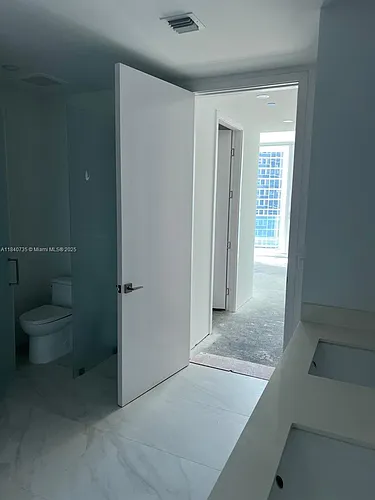 17550 Collins Ave Photo 1