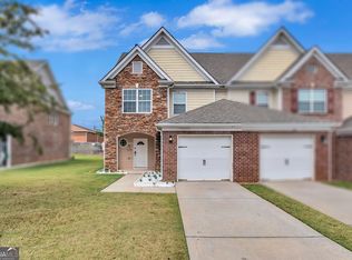 464 Village Way, Loganville, GA