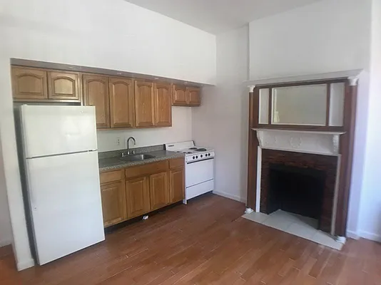Rented by Bohemia Realty Group | media 7