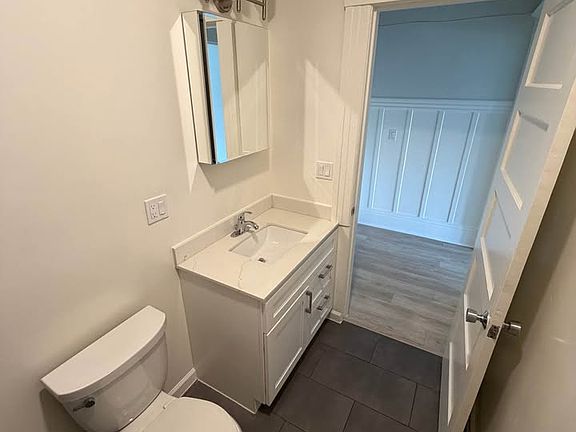 4th image of 1745 Market St #26