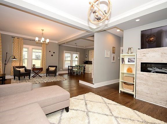 3rd image of 340 Prospect Ave