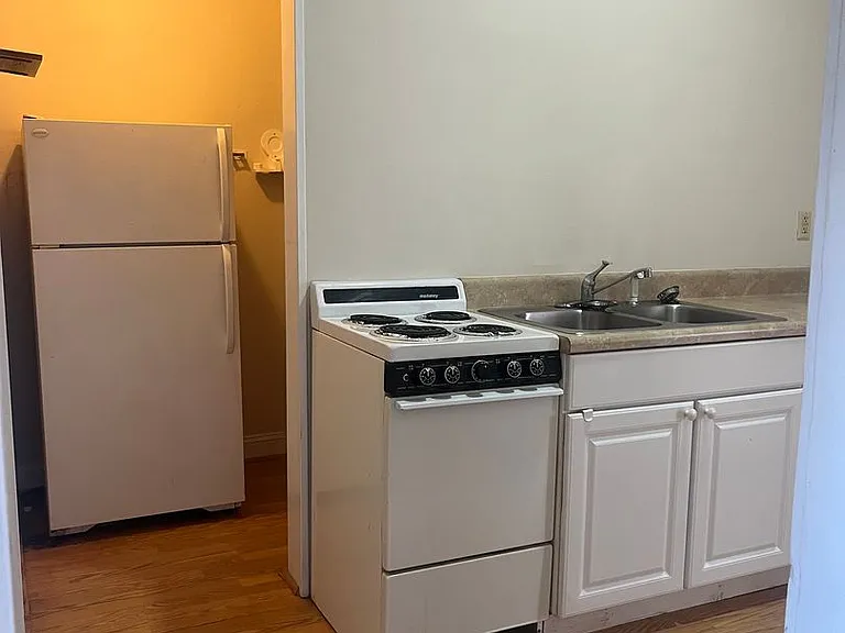 359 Walnut Ave SW — Photo 11