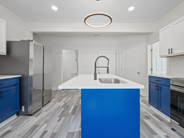 2110 North Ave FLOOR 1
