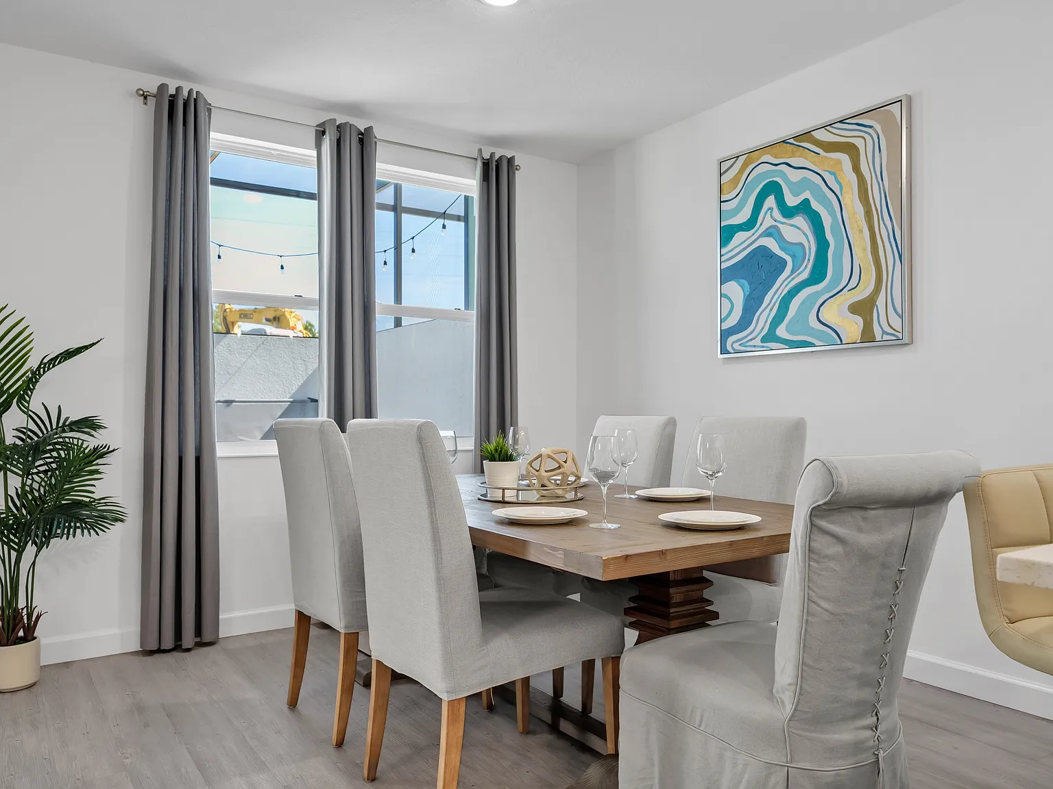 3 bed, $3,200 — Photo 3