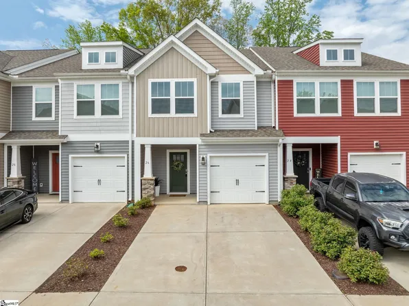 26 Starlake Rd, Simpsonville, SC 29681