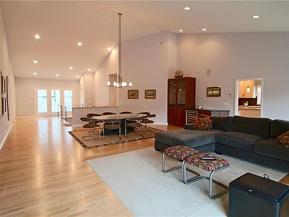5th image of 36905 Aberdeen Ln