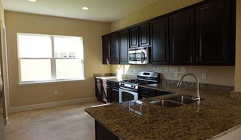 5th image of 417 Cypress Hills Way