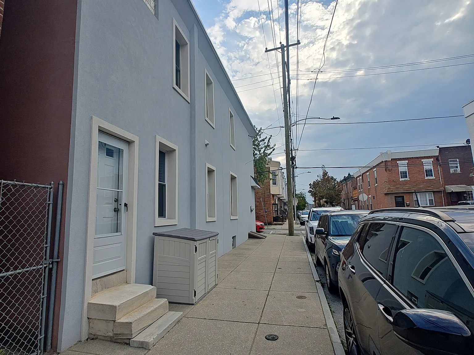 2 bed, 700 sqft, $1,350 — Photo 1