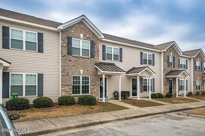 Building Photo - 112 Chandler Dr #C