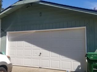 8405 SW Birch St, Portland, OR 97223