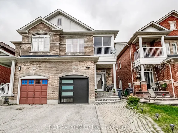 3067 Doyle St, Mississauga, ON L5M 0N3