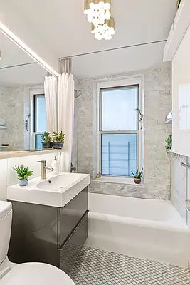 5th image of 325 W 45th St APT 507