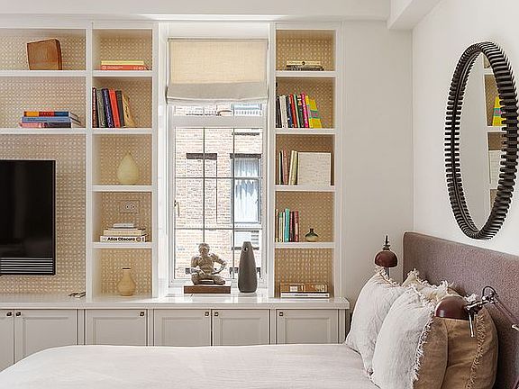 4th image of 405 W 23rd St APT 12A