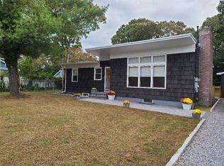 1177 Sycamore Ave, Bohemia, NY 11716