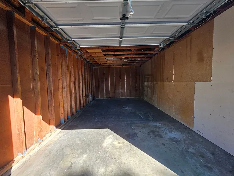 Gareth Ln - Triplex — Photo 28