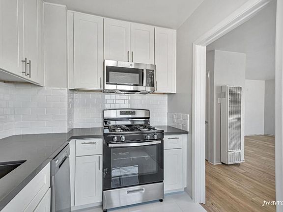 3rd image of 82 Terra Vista Ave #13