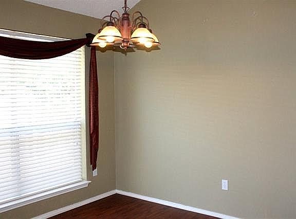 Dining area (facing east)