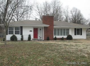 915 Moreland Dr, Belleville, IL