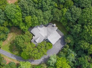 4 Van Rensselaer Rd, Katonah, NY 10536