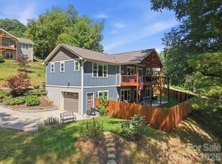 34 Aster Ridge Dr, Waynesville, NC 28786