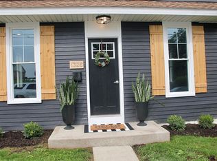 1326 Apple St, Ephrata, PA 17522