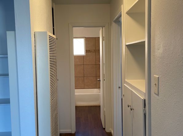 313 Montclaire Dr SE APT 9