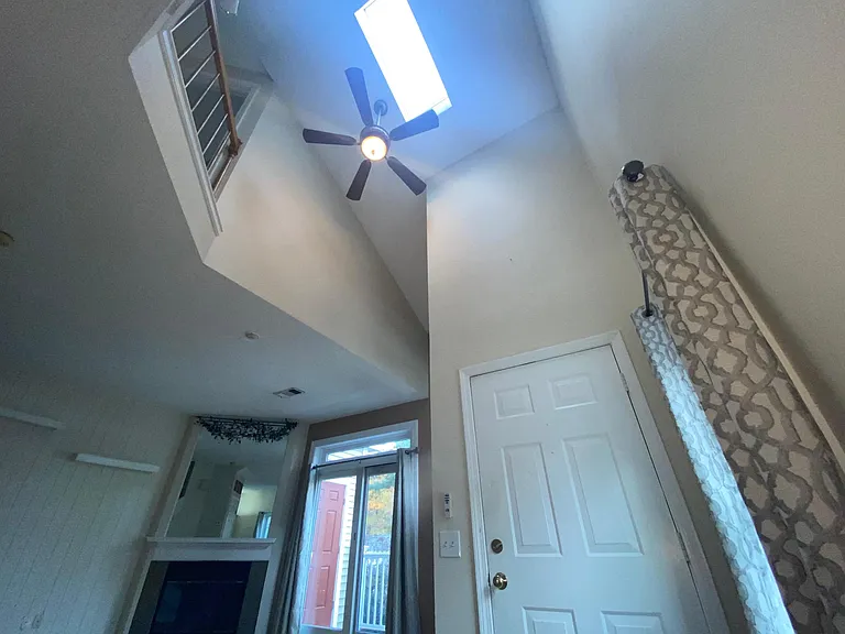 11 Devon Commons Ln — Photo 16