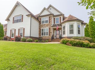 8810 McKenzie Farm Dr, Ooltewah, TN 37363