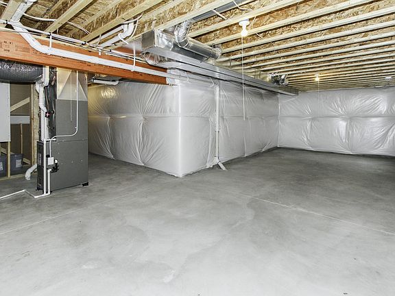 3rd image of 3419 Linden Dr SW