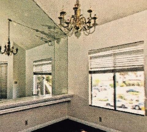 Dining room.. quiet peaceful place to live