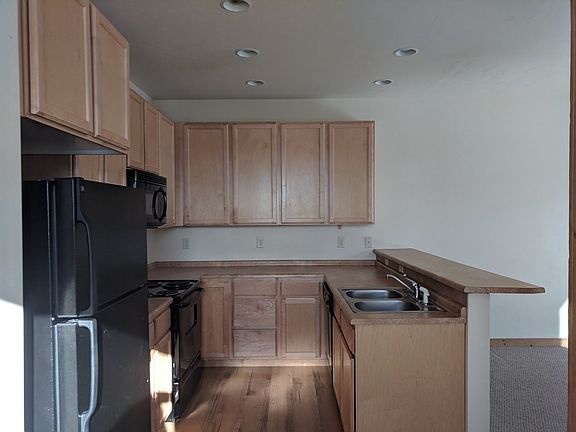 2nd image of 355 S Colter Ave